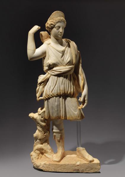 Marble statuette of the goddess Artemis from the excavations of the Thessaloniki Metro ©EFAPOTH